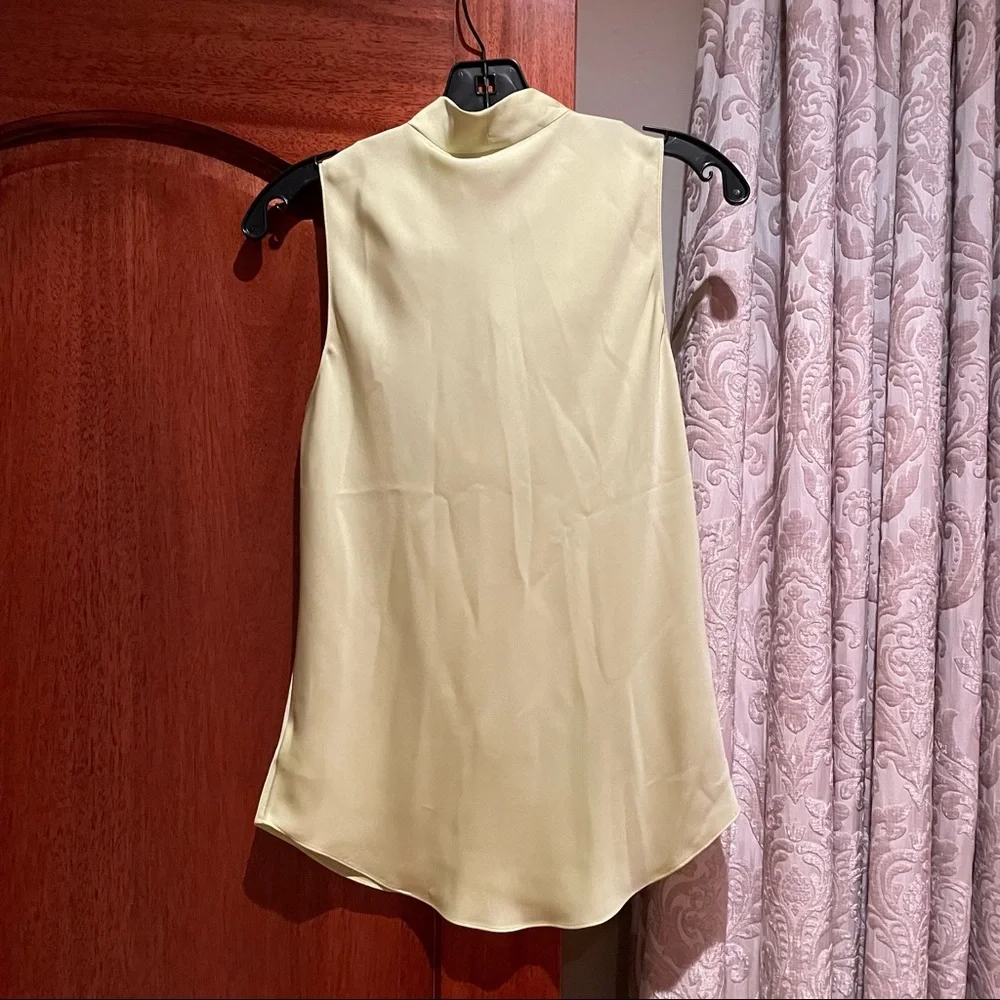 NWT Theory Silk top - Picture 4 of 5